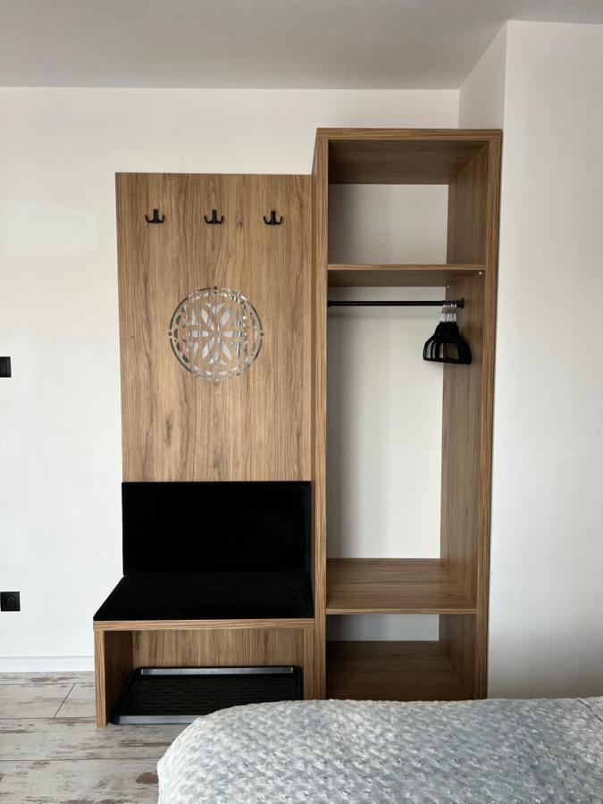Ostoya Twoya Apartment โปโรนิน ภายนอก รูปภาพ