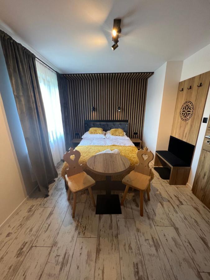 Ostoya Twoya Apartment โปโรนิน ภายนอก รูปภาพ