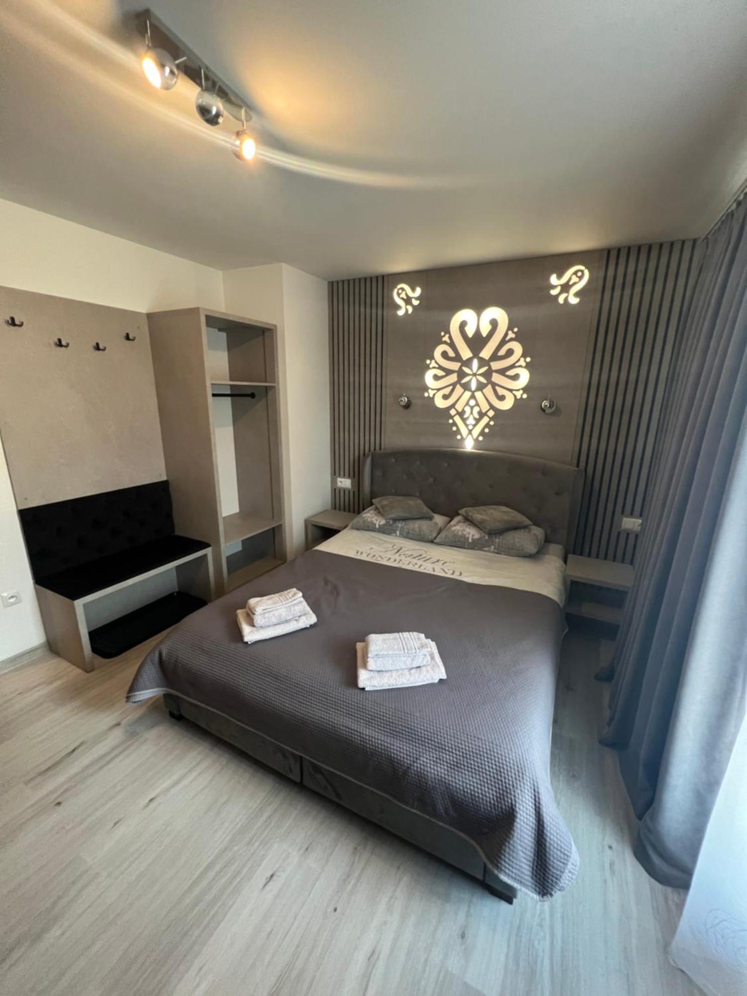 Ostoya Twoya Apartment โปโรนิน ภายนอก รูปภาพ